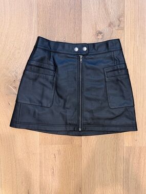 Free People Black Faux Leather Mini Skirt Zip Front Size 0 Moto Style